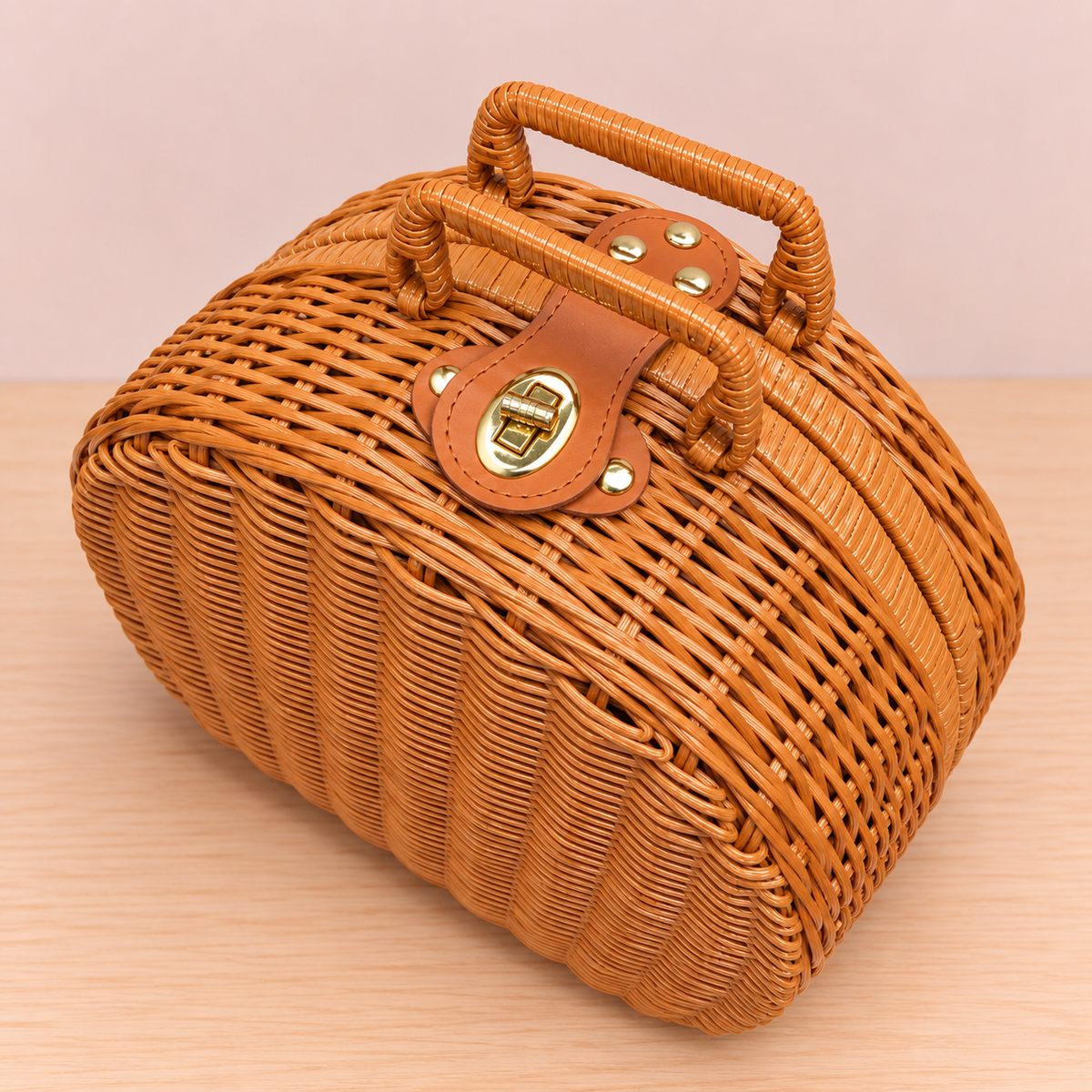 Round Wicker Trunk Hamper Box with Lock & Handle | Premium Gift Box