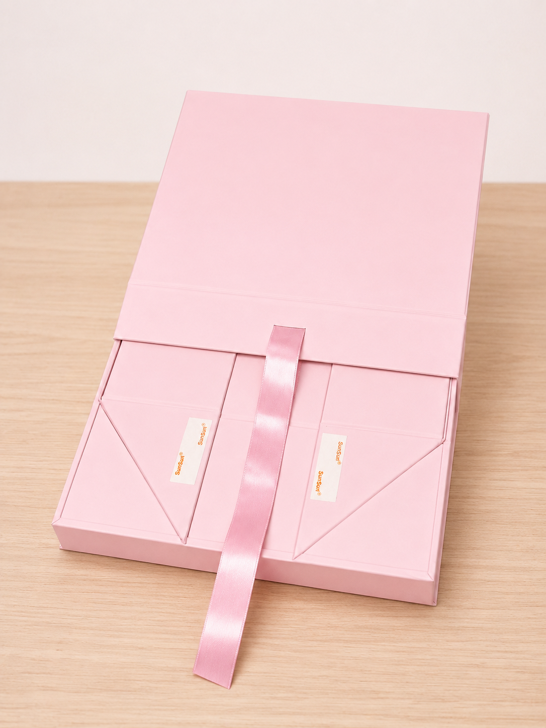 Collapsible Magnetic Ribbon Gift Box – Premium Foldable Hamper Box